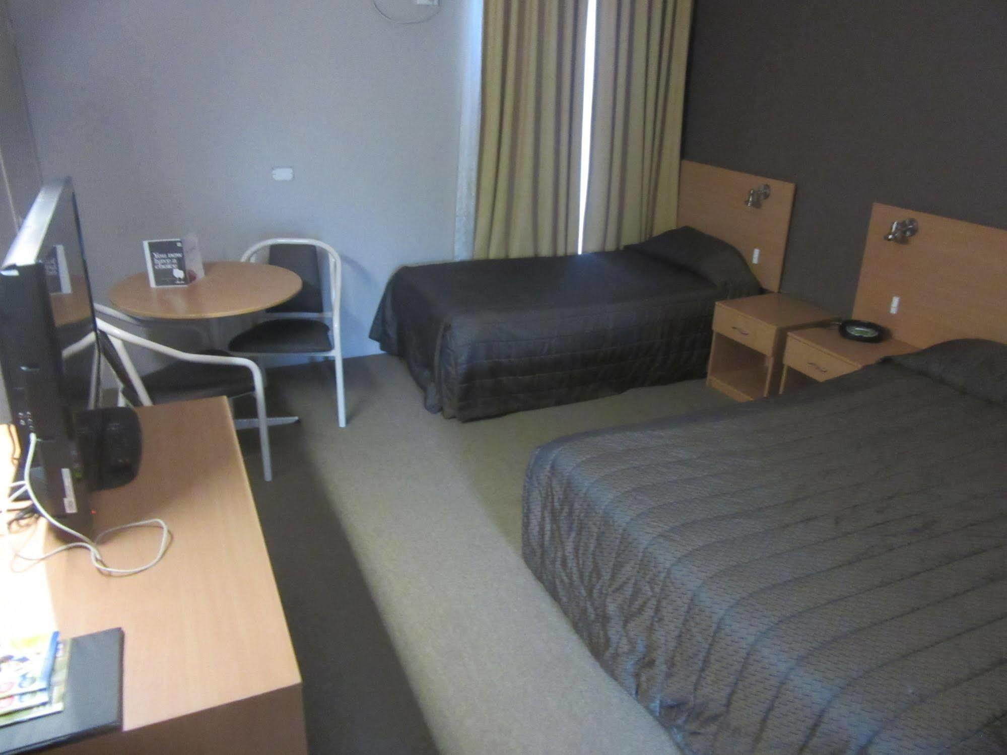El Toro Motel Warwick Farm Esterno foto