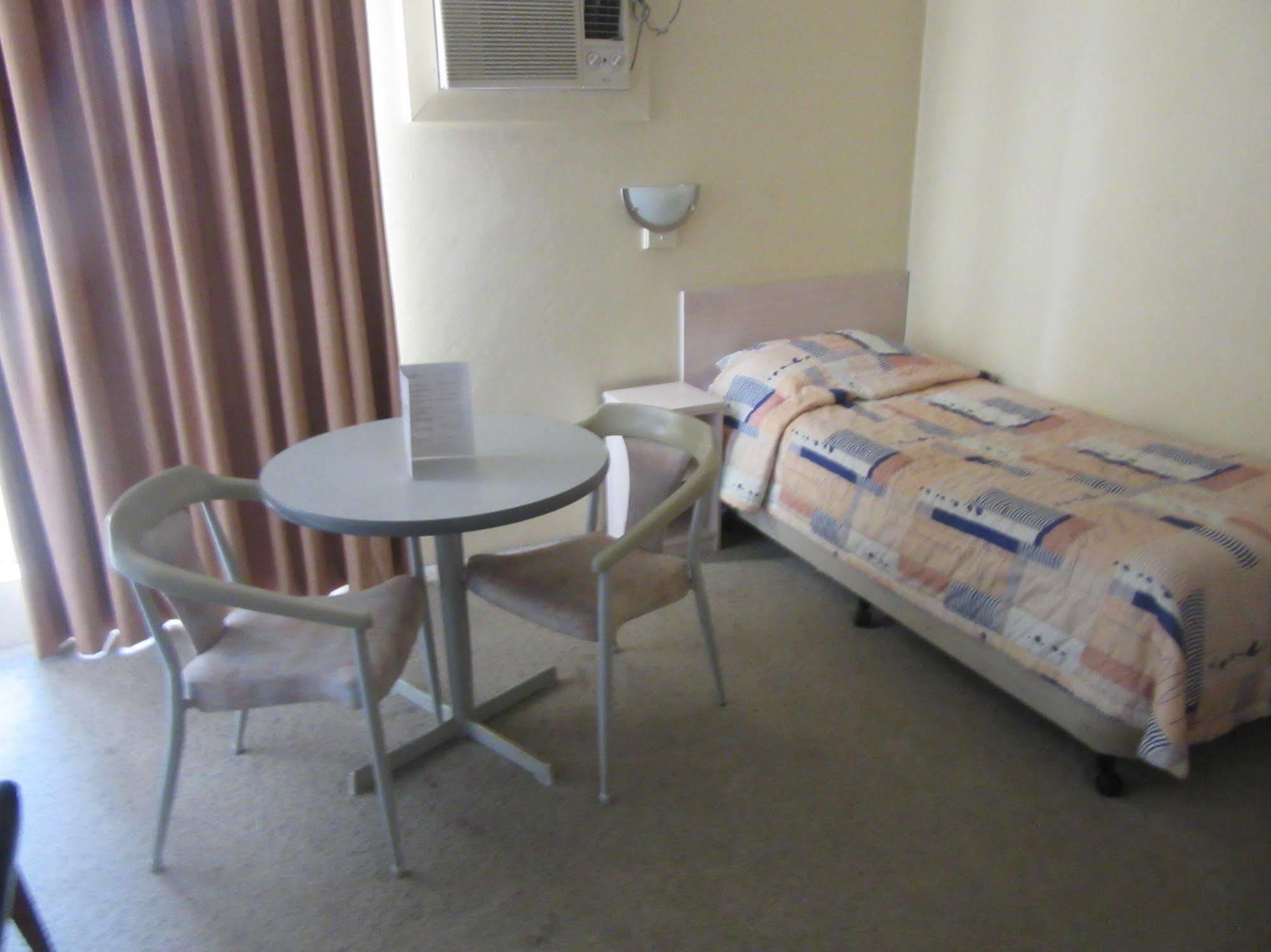 El Toro Motel Warwick Farm Esterno foto