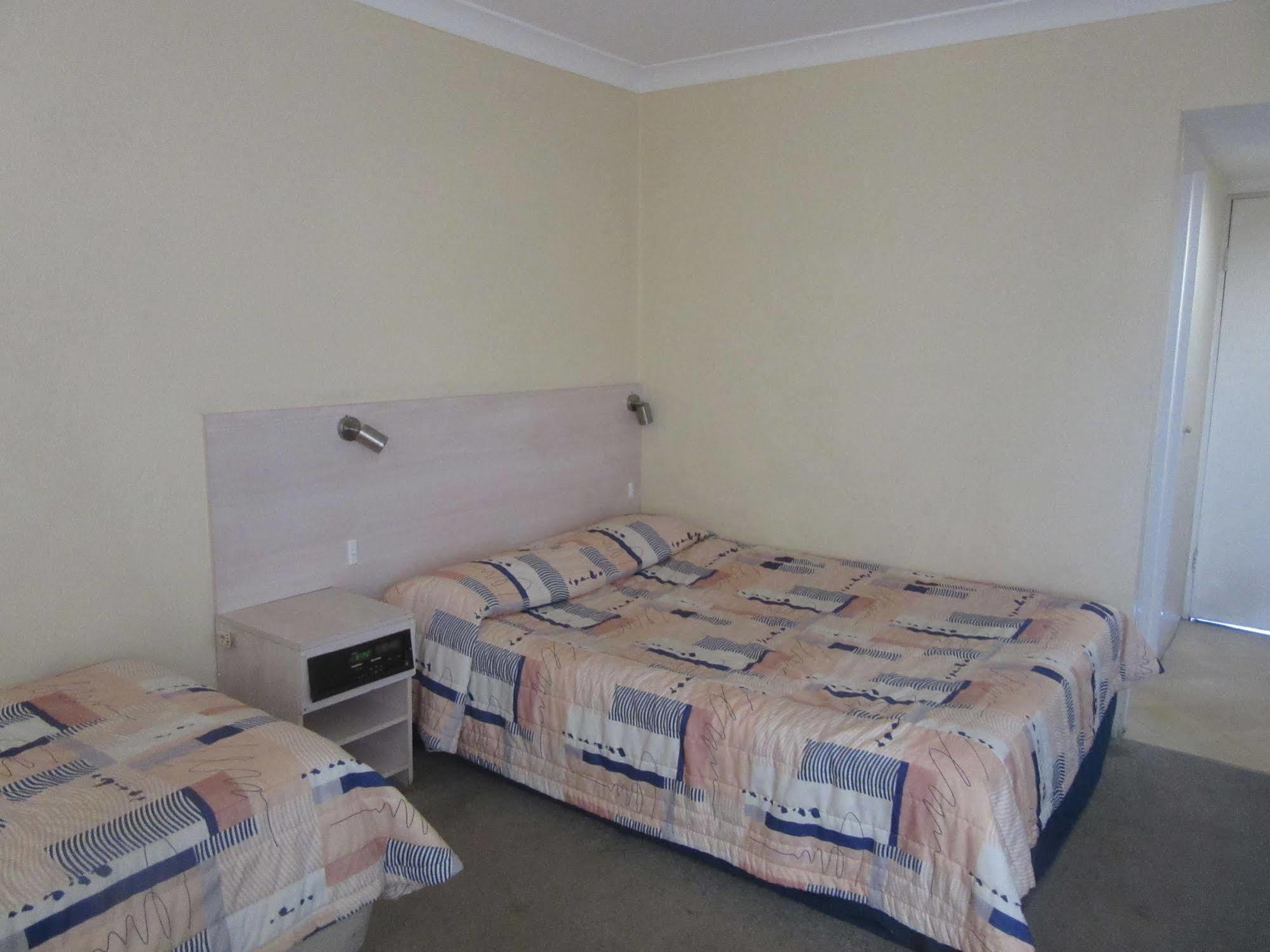 El Toro Motel Warwick Farm Esterno foto